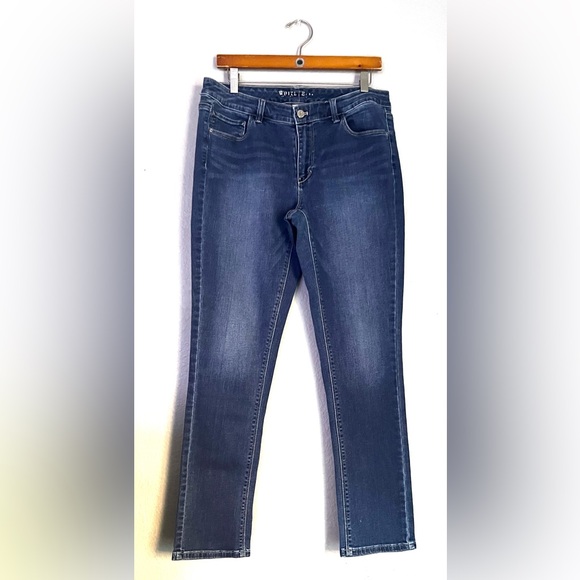 White House Black Market skinny leg Jeans - Picture 3 of 8